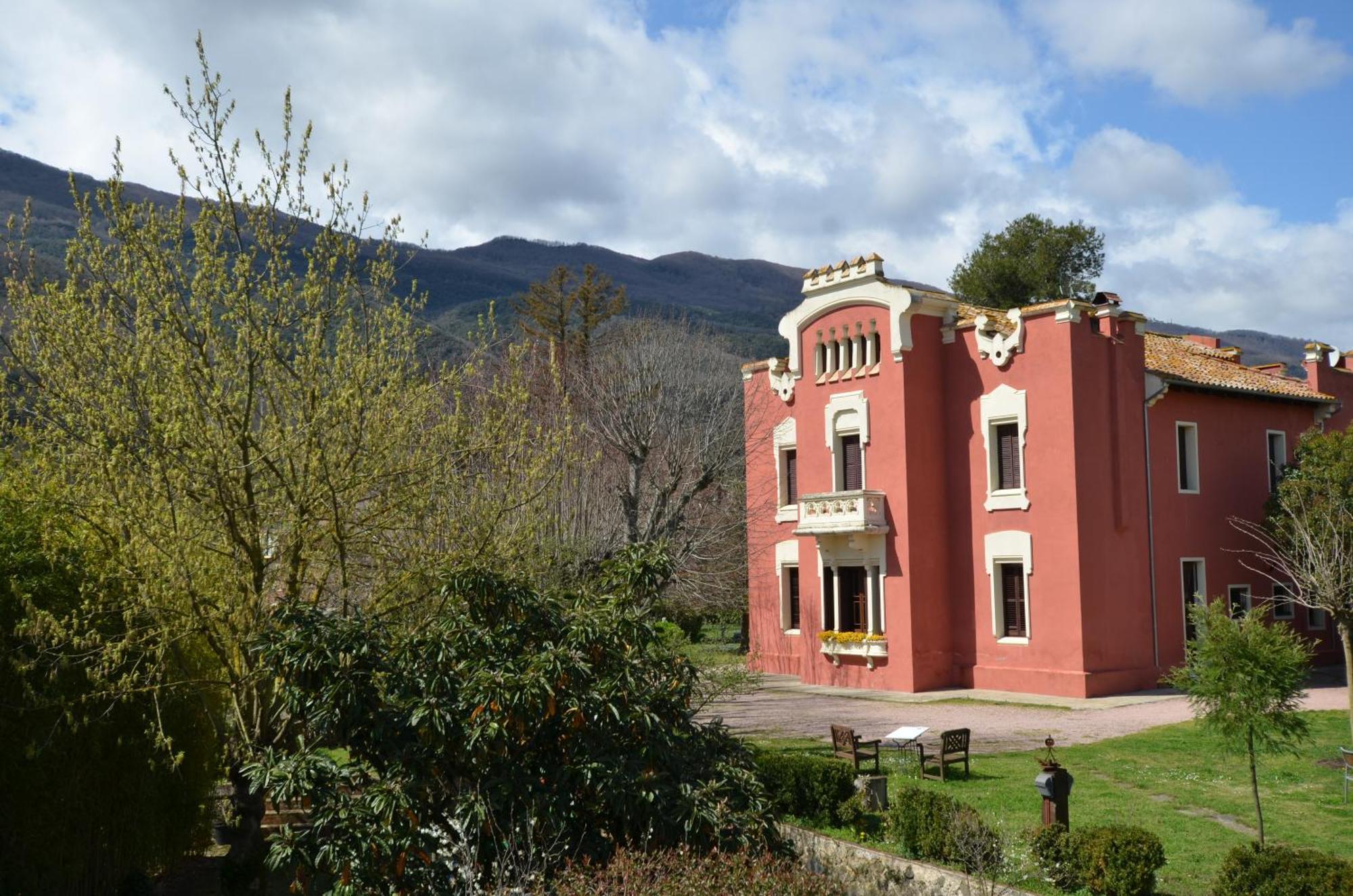 Hotel Monumento Can Garay Les Planes d'Hostoles Exterior foto